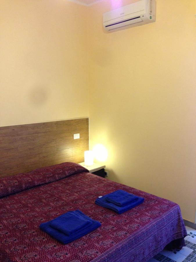 Ottimista Hotel Roma Habitación foto